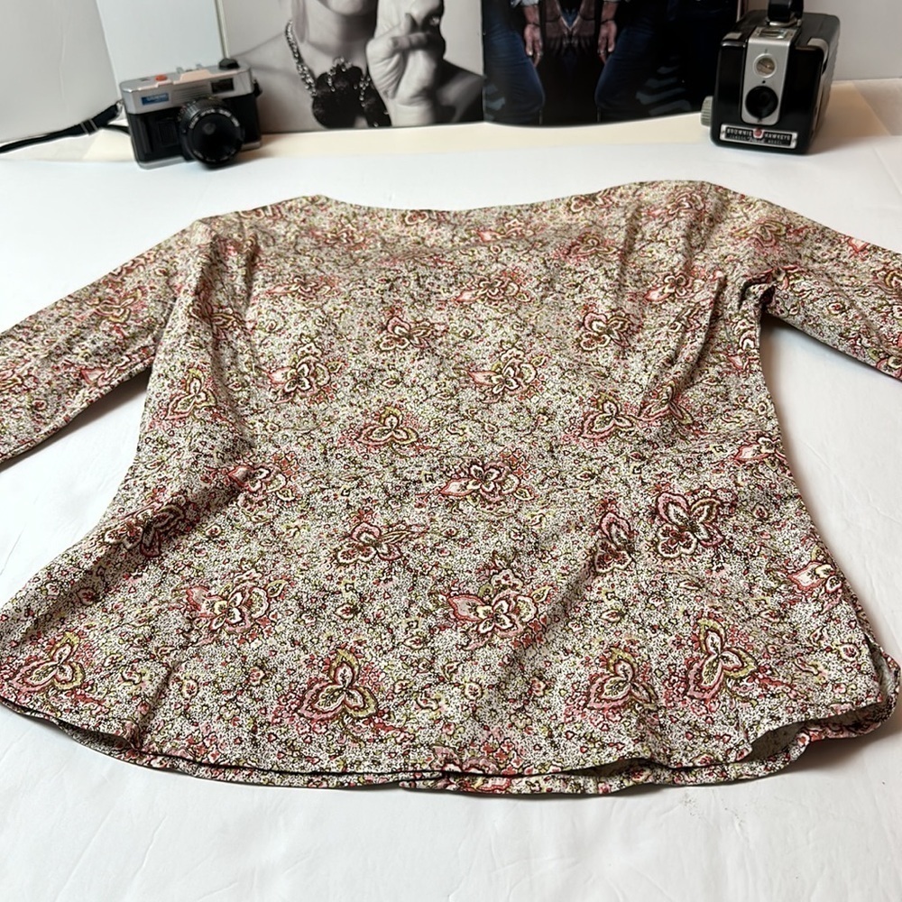 Harold’s pastel pattern button down blouse/top - image 11